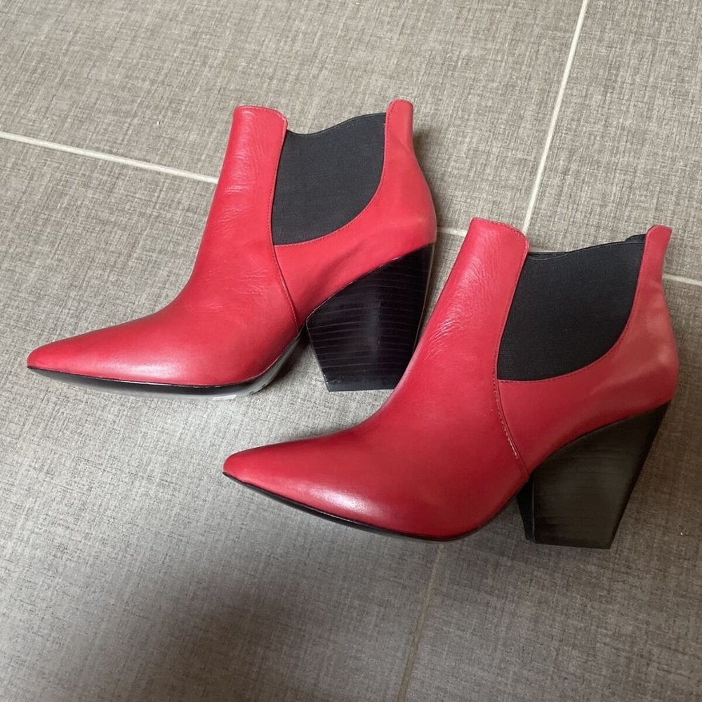 Pour la victoire red leather Allena high heel chelsea ankle boots booties 8 nib